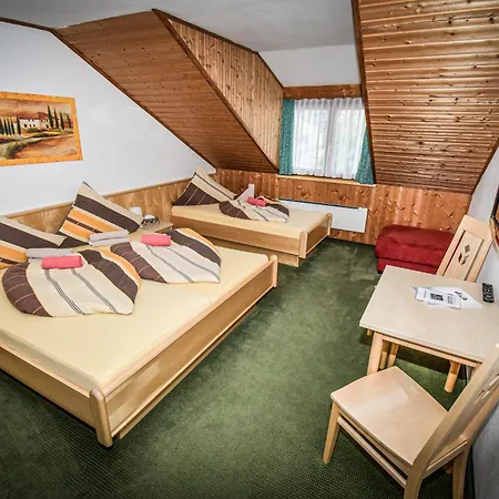 Oda ve Kahvaltı Schachner