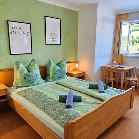 Schachner Bed & Breakfast