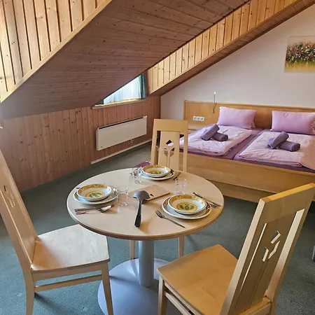 Schachner Bed & Breakfast