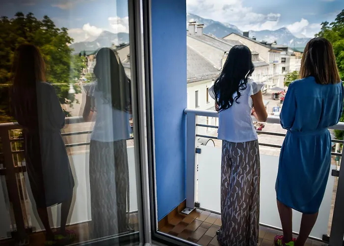 Schachner Oda ve Kahvaltı